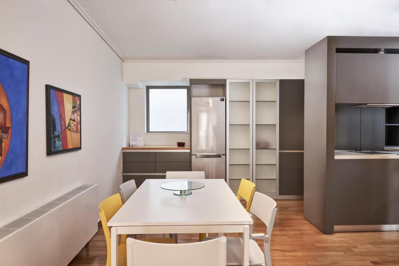 Contemporary & Comfy Apt Next To Acropolis Museum Athena Bagian luar foto